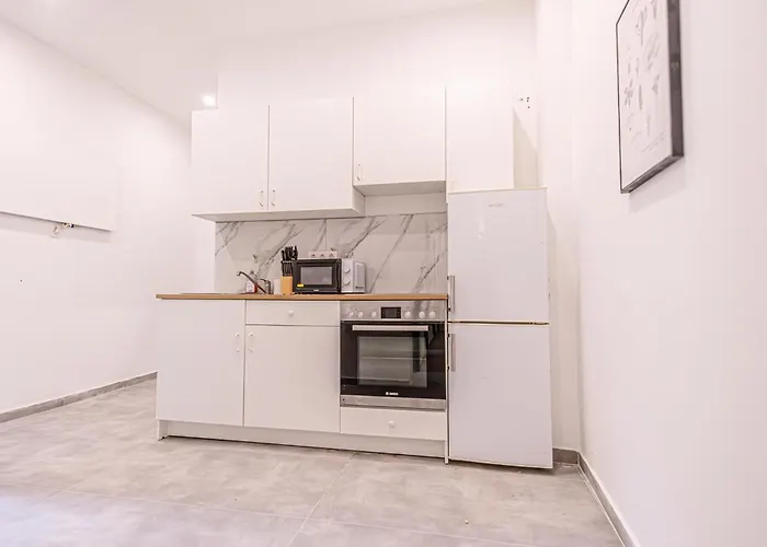 Daire Cozy Private In Shared Near Westbahnhof, Ideal For Long *