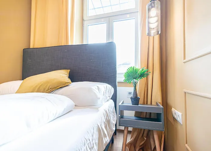 Daire Cozy Private In Shared Near Westbahnhof, Ideal For Long