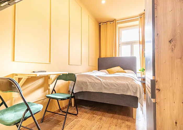 Cozy Private In Shared Near Westbahnhof, Ideal For Long