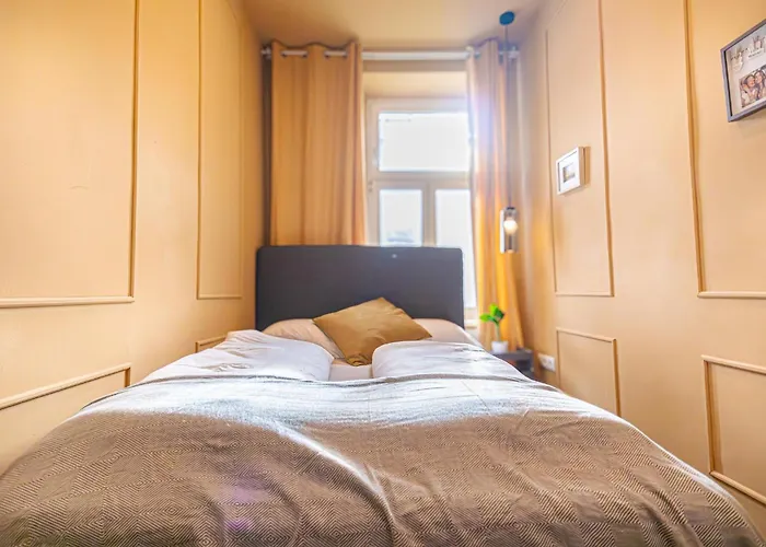 Daire Cozy Private In Shared Near Westbahnhof, Ideal For Long