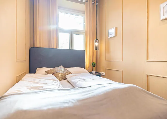 Cozy Private In Shared Near Westbahnhof, Ideal For Long Daire *