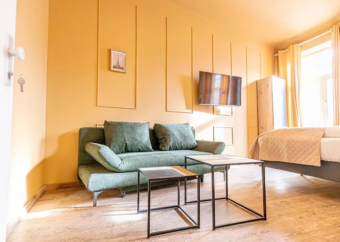 Daire Cozy Private In Shared Near Westbahnhof, Ideal For Long