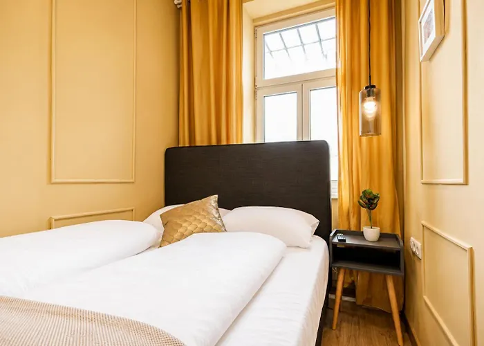 Cozy Private In Shared Near Westbahnhof, Ideal For Long *