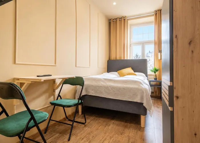 Cozy Private In Shared Near Westbahnhof, Ideal For Long ウィーン