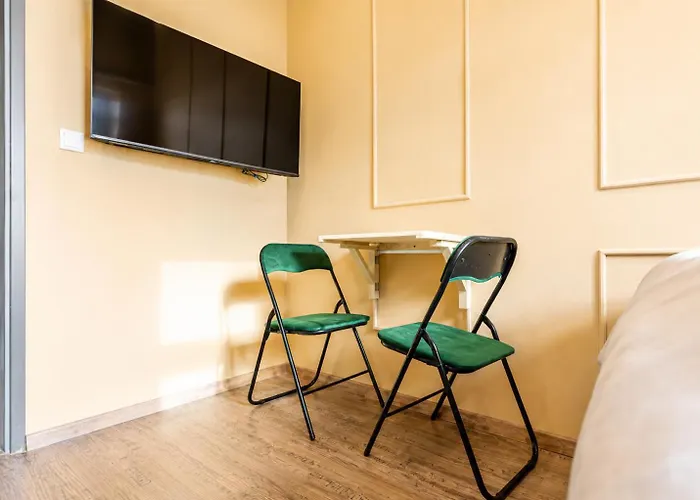 Cozy Private In Shared Near Westbahnhof, Ideal For Long