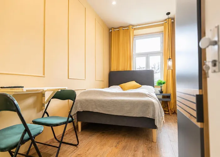 Cozy Private In Shared Near Westbahnhof, Ideal For Long アパート *
