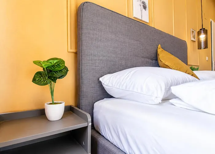Cozy Private In Shared Near Westbahnhof, Ideal For Long